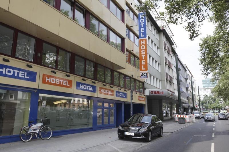 A&O Duesseldorf Hauptbahnhof Hotel Exterior photo